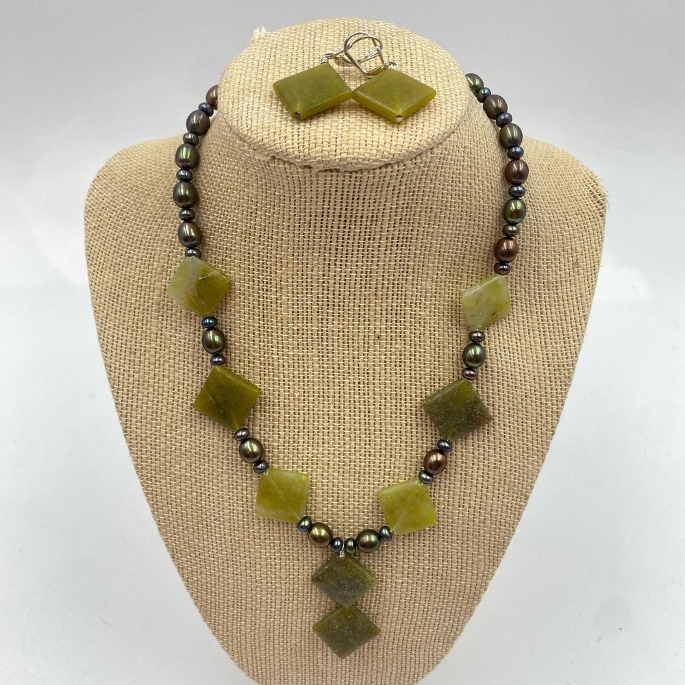 Flat Serpentine Gemstone Freshwater Pearls Sterling Silver Necklace & Earrings